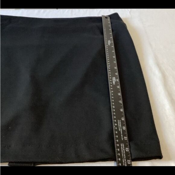 New York & Co Skirt Women’s Size 18 Color Black Stretch - Picture 8 of 8